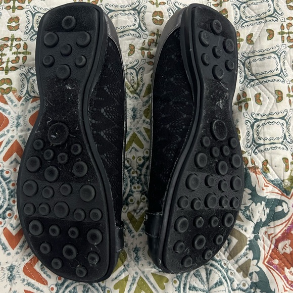 BKE Sole Black & Gray Lace Flats Size 10 - Picture 4 of 5